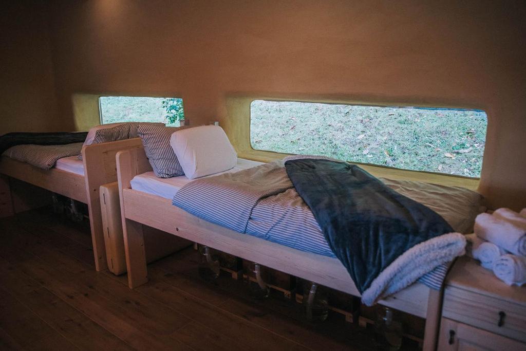 Sleeping With Bees - Tourist Farm Muha Apartment Grosuplje Bagian luar foto